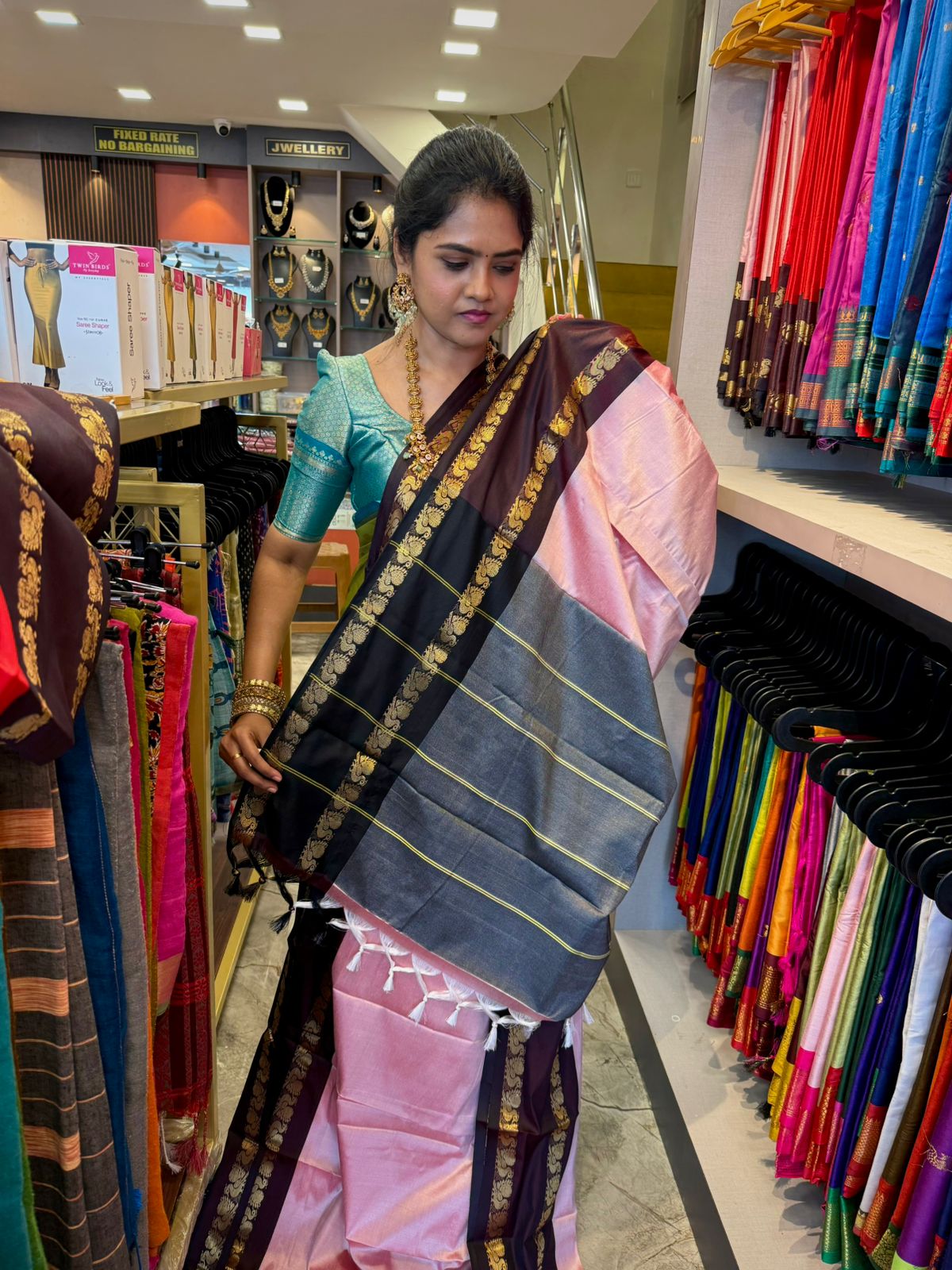 Soft silk saree- OFFER😍😎📚