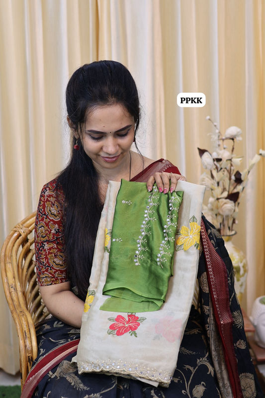 Designer saree with mirror work and embroidery work at unbelievable price😍😎🥳