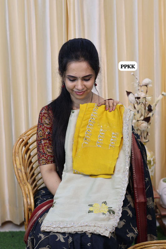 Designer saree with mirror work and embroidery work at unbelievable price🥳