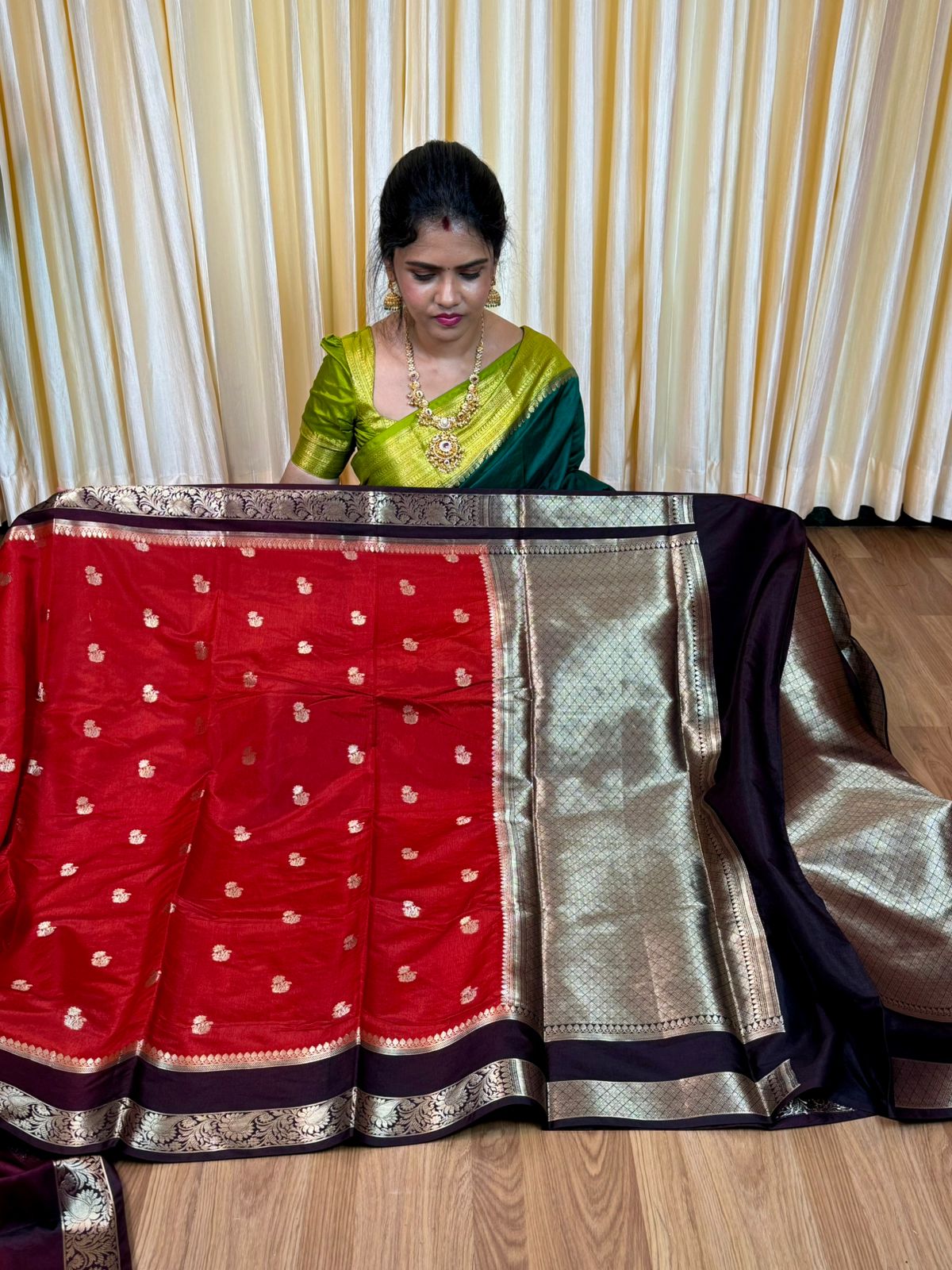 Premium warm silk sarees🥳