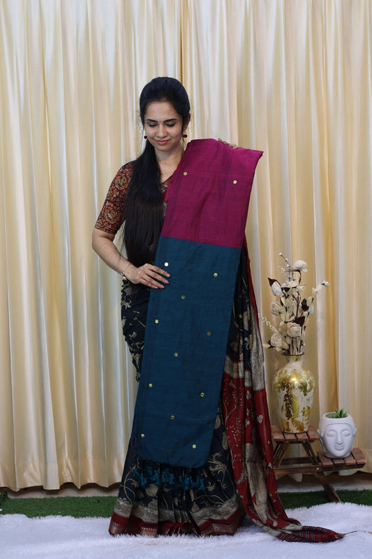Premium Khadhi cotton saree with coin buttas contrast blouse and pallu😍🥳