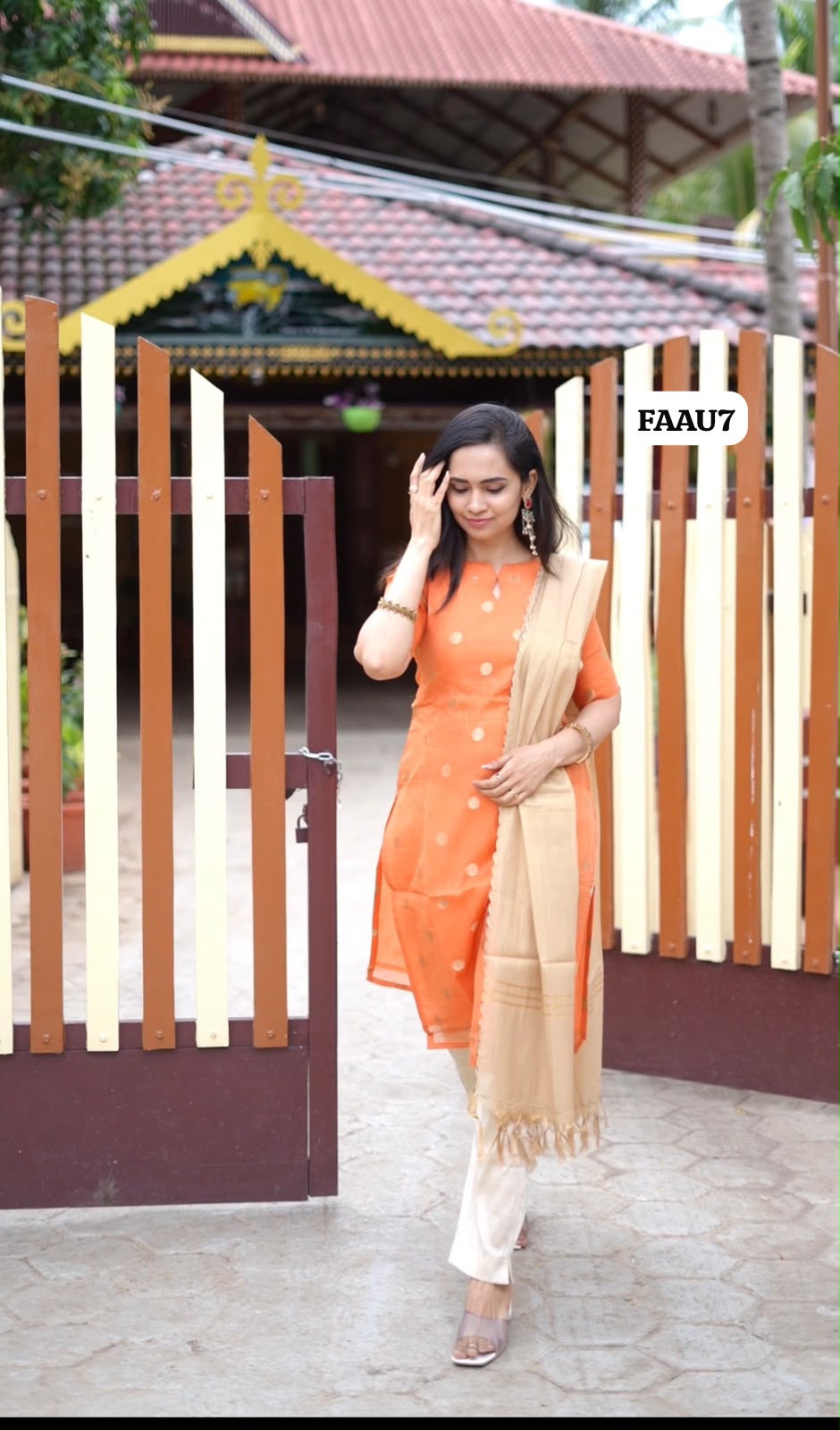 SALWAR TOP ONLY( Want Duppatta check Description)🥰😎📚
