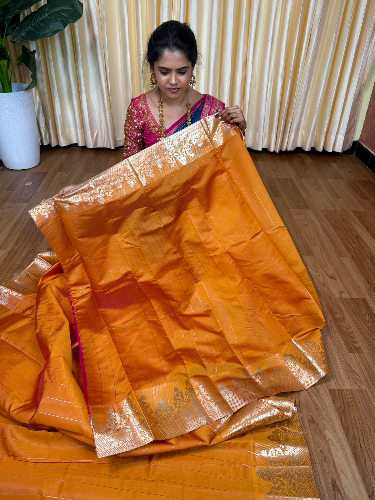 Kanchi semi silk saree🥰😎