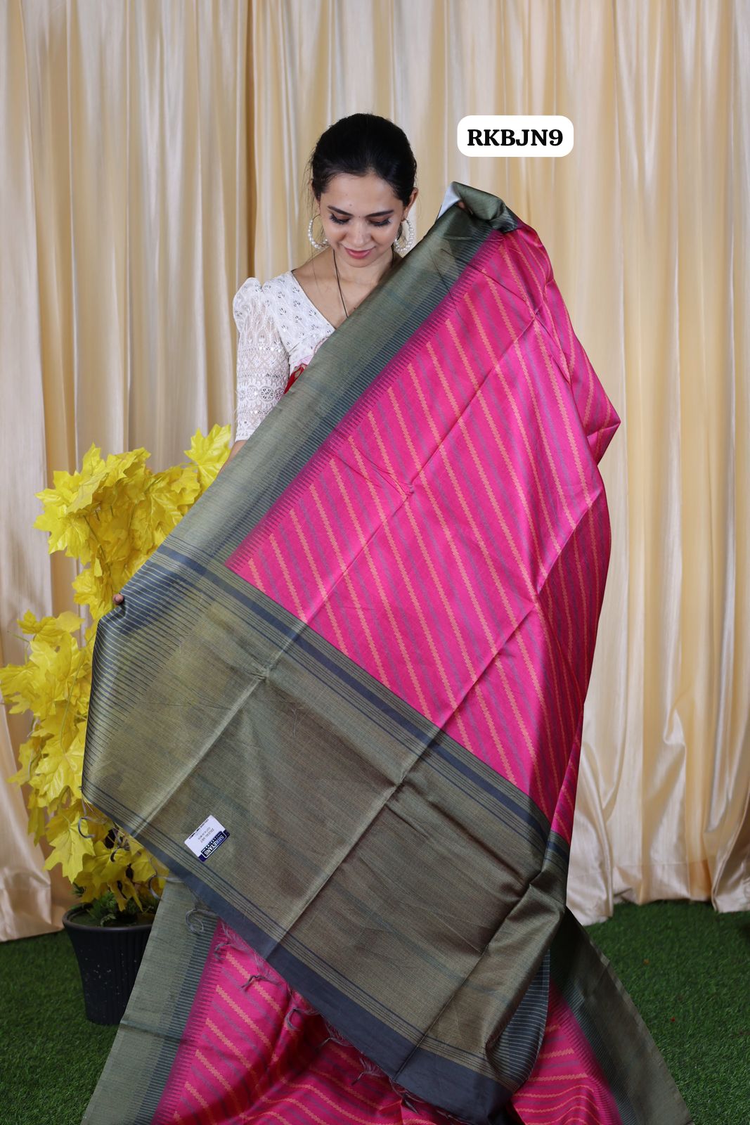 Classy cotton mix saree😍