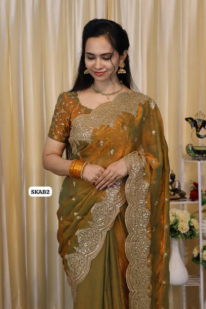 Space silk sarees with chumkey border Unstitched🎁