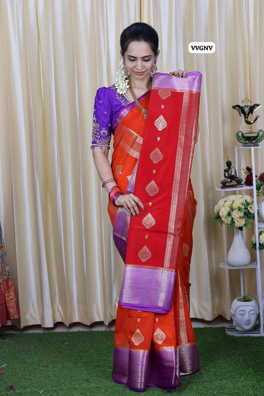 Warm silk saree with contrast border🥳