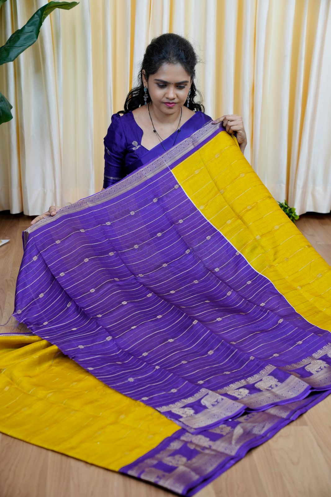Dola silk sarees🥰😎📚