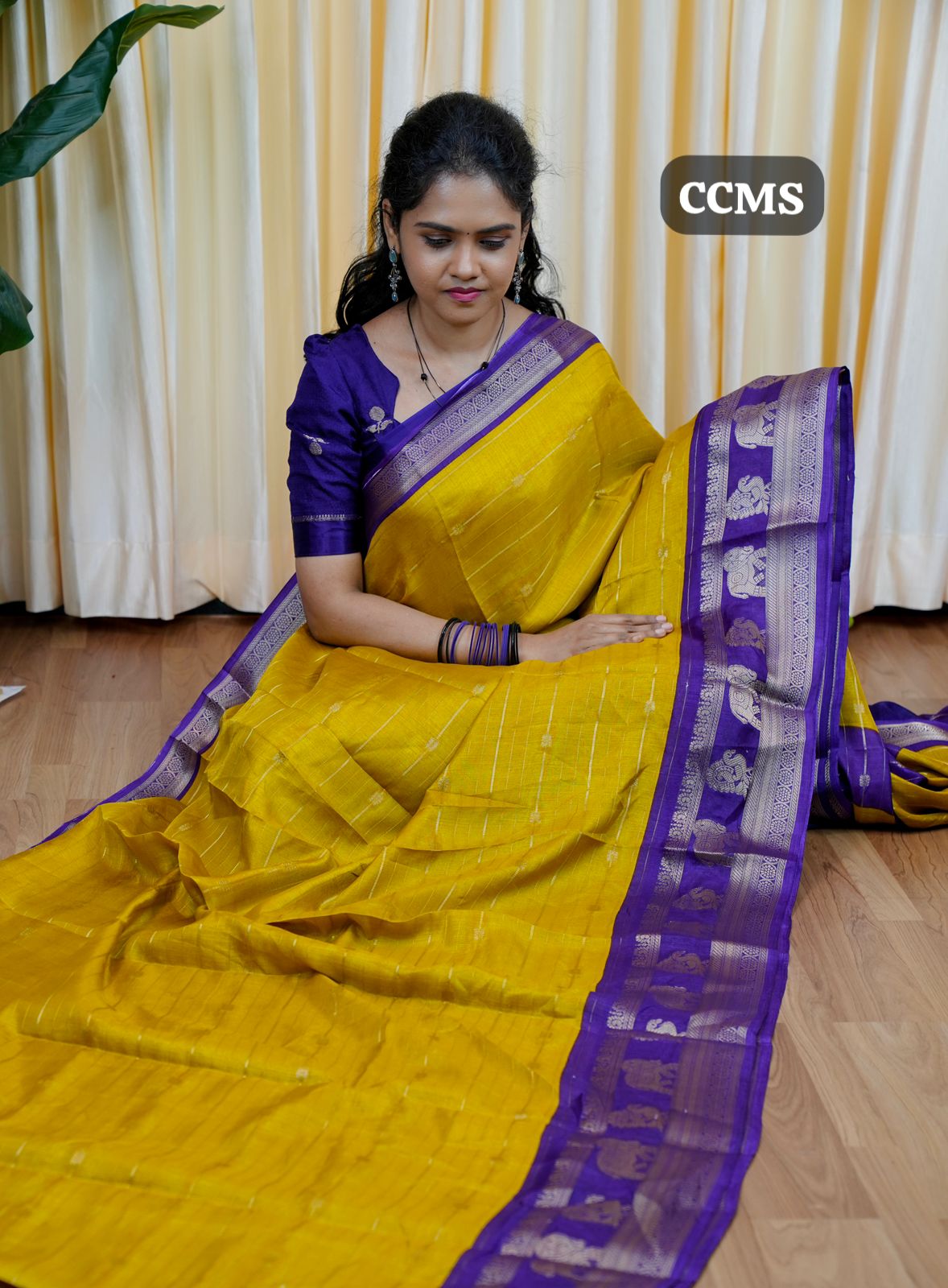 Dola silk sarees🥰😎📚