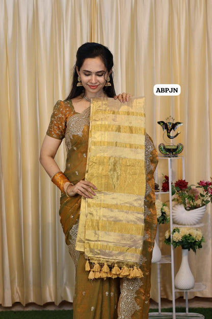 Soft tissue cotton saree 🎁