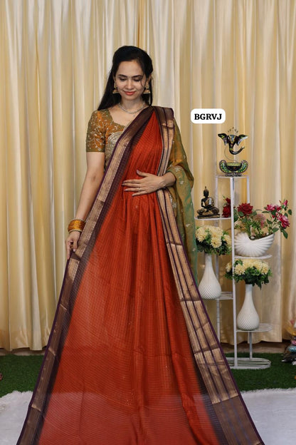 semi silk saree with zari checks. Beautiful vintage vibe at affordable prices😍😎📚