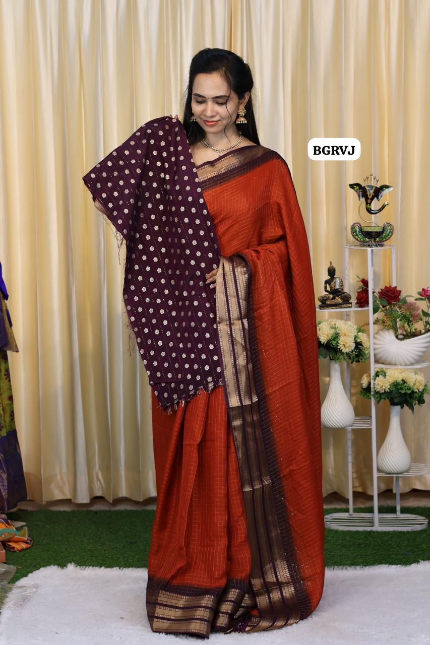 semi silk saree with zari checks. Beautiful vintage vibe at affordable prices😍😎📚