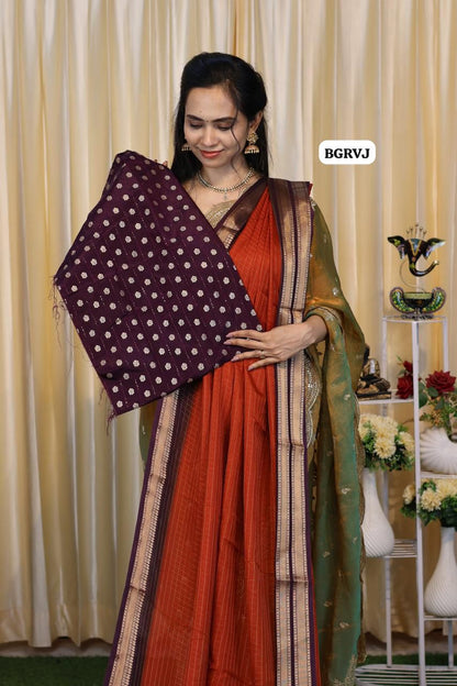 semi silk saree with zari checks. Beautiful vintage vibe at affordable prices😍😎📚