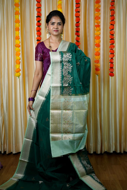 Premium warm silk sarees🥳