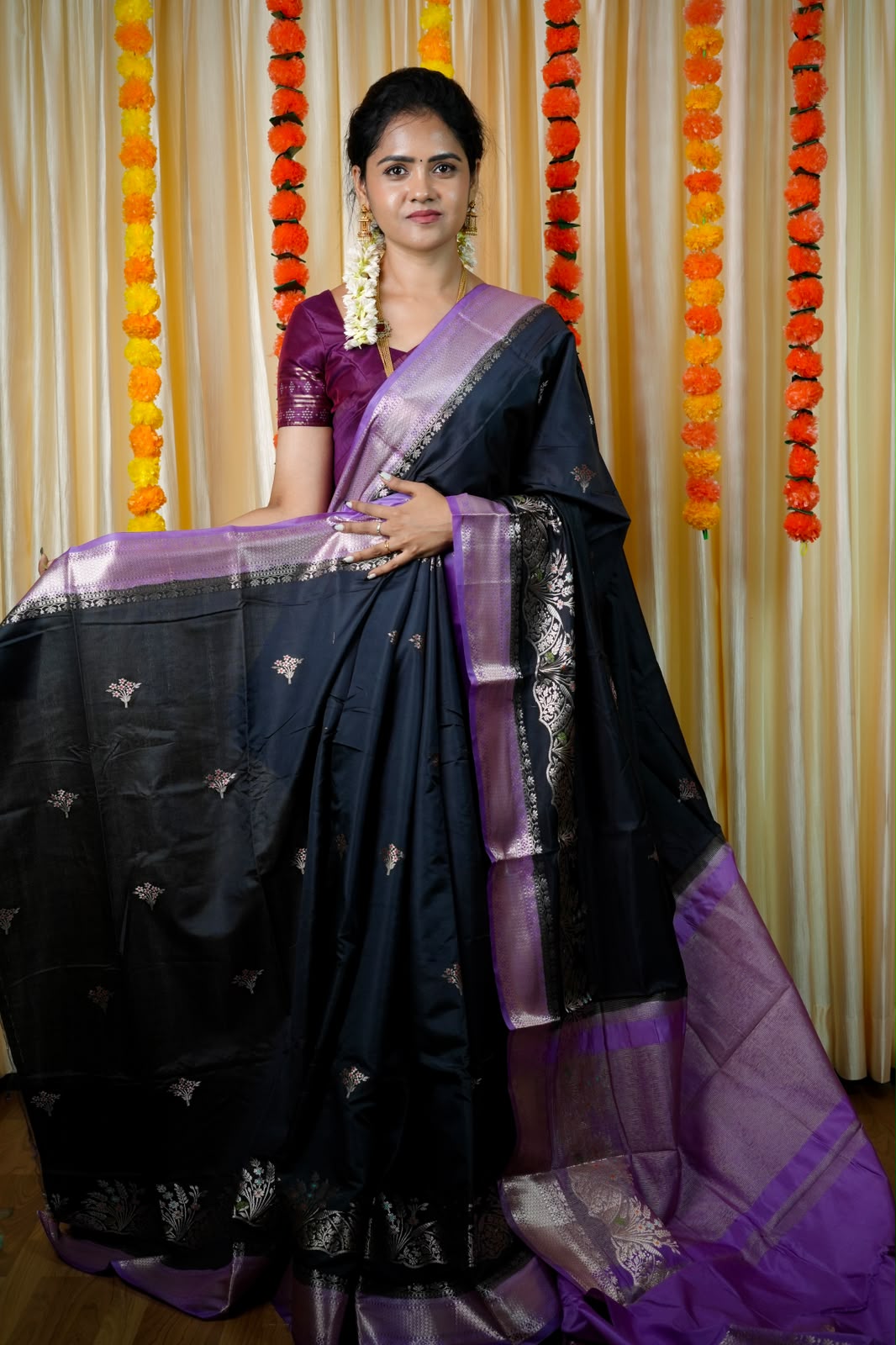 Premium warm silk sarees🥳
