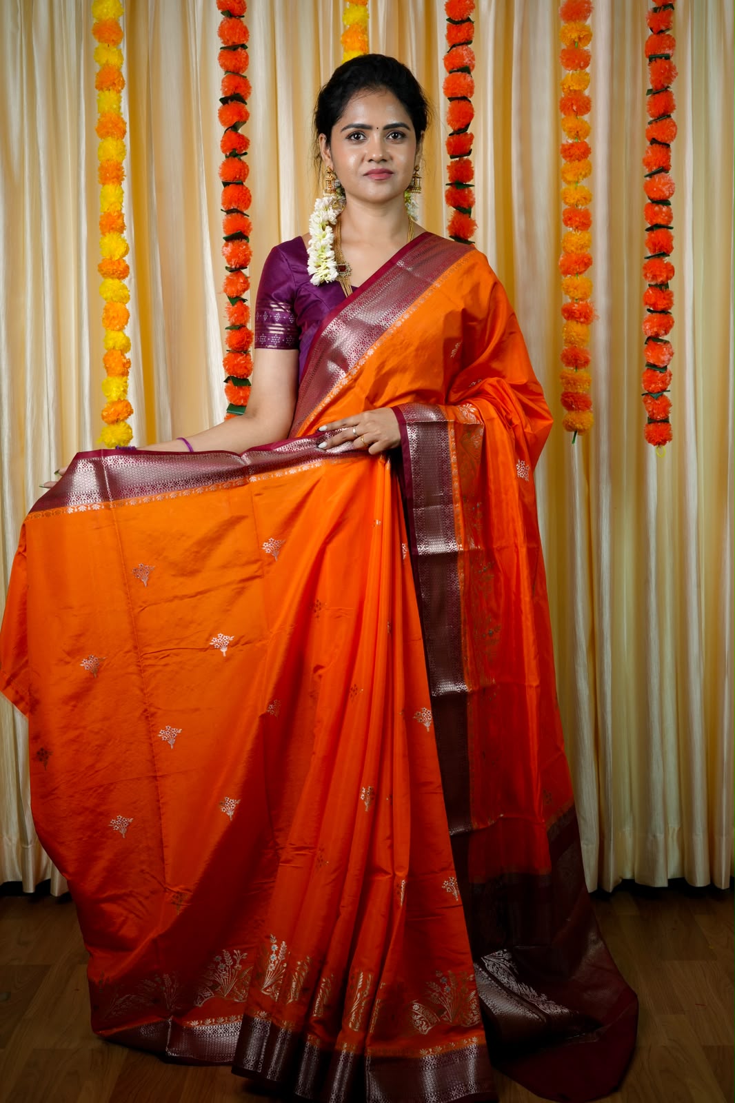 Premium warm silk sarees🥳