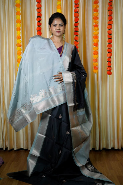 Premium warm silk sarees🥳