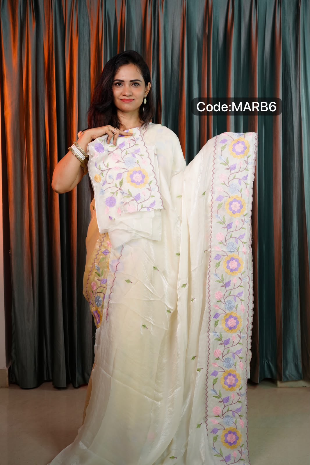 Space silk saree with embroidery work🥳