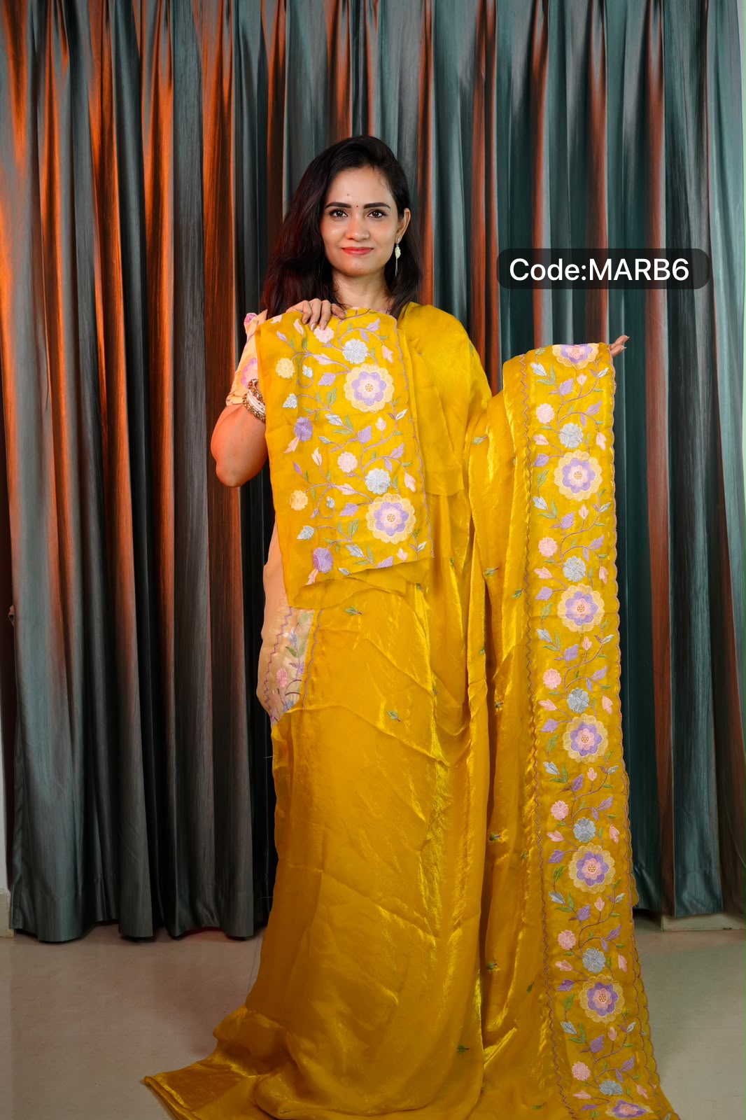 Space silk saree with embroidery work🥳