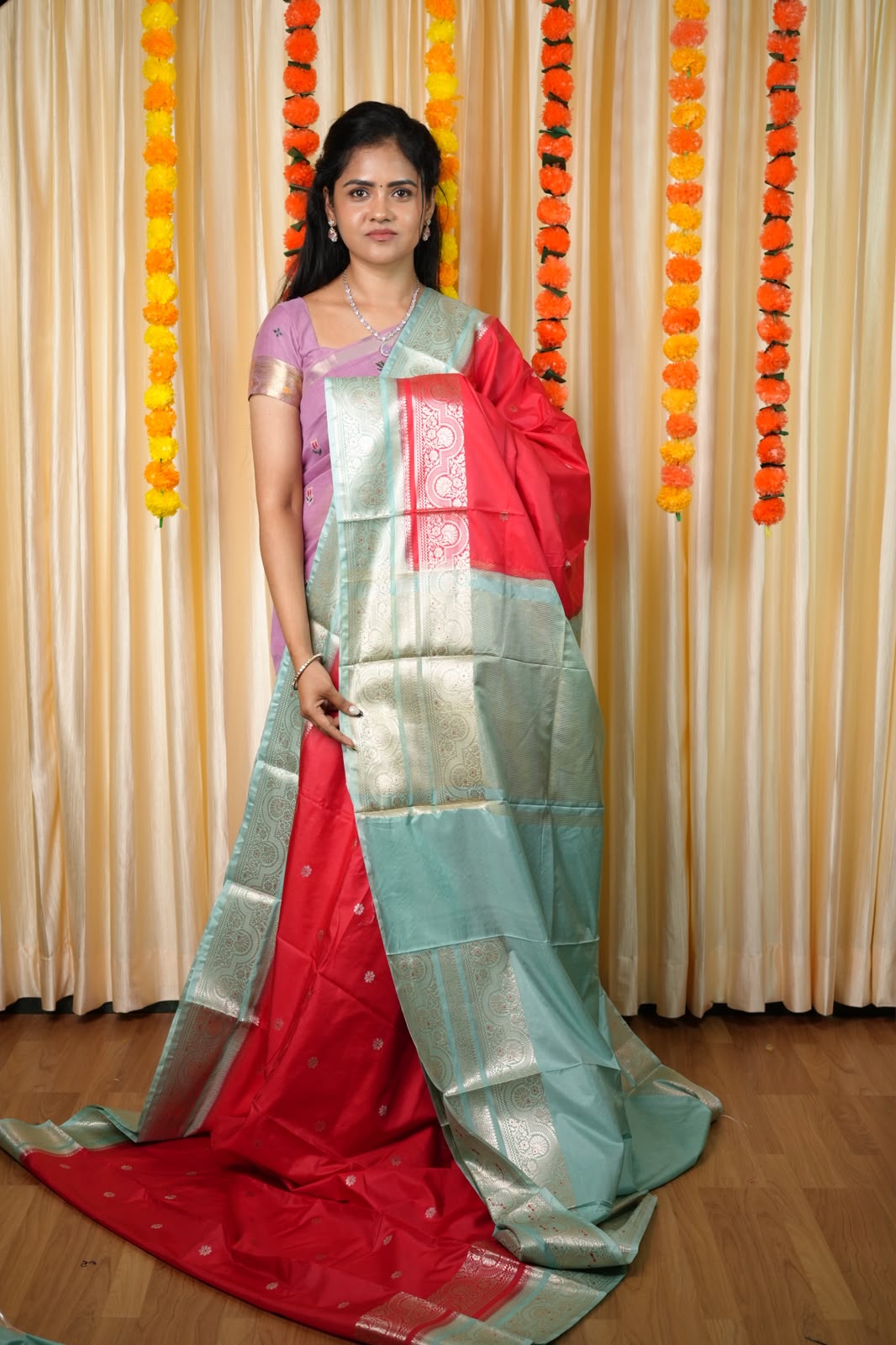 Premium warm silk sarees🥳