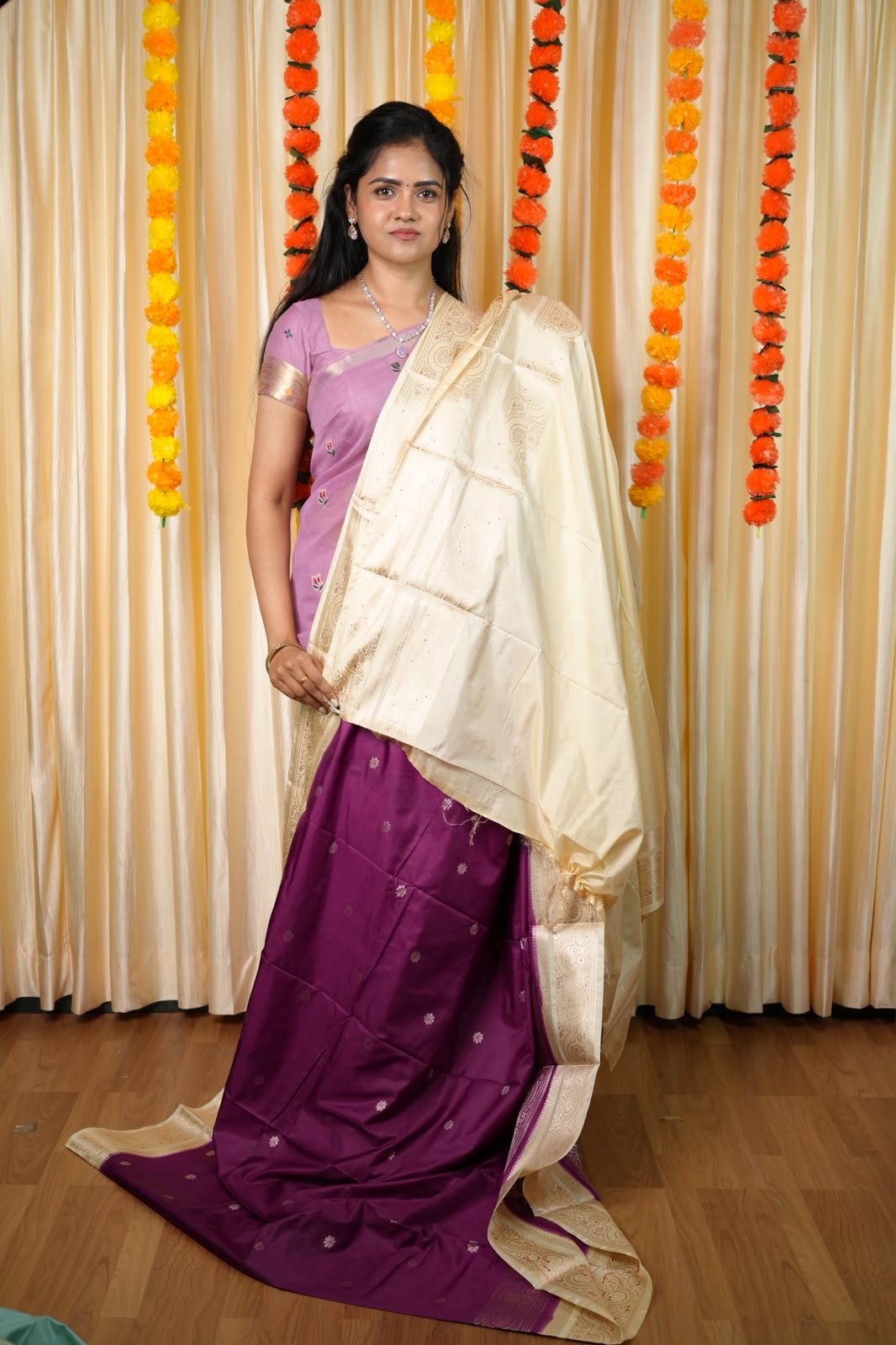 Premium warm silk sarees🥳