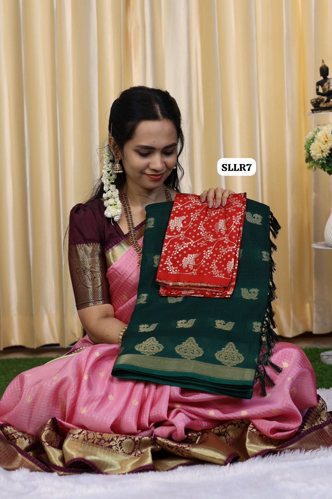 Mysore semi crepe silk saree with contrast blouse😎😍📚offer