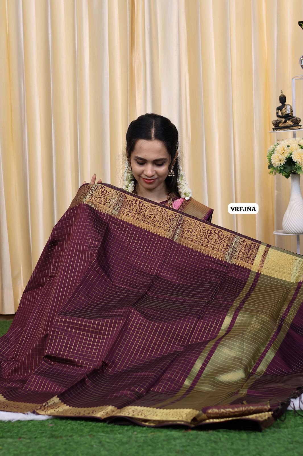 Katan semi silk saree with zari checks at affordable prices 🥳