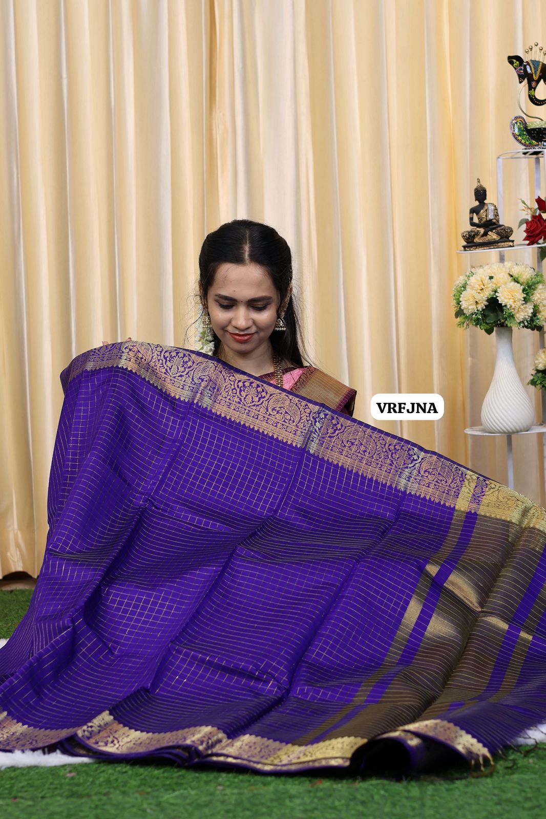Katan semi silk saree with zari checks at affordable prices 🥳