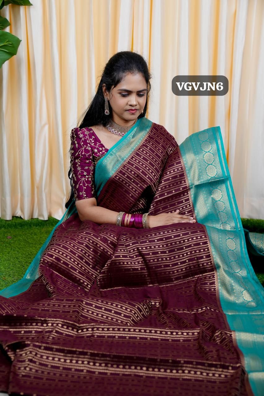 Premium warm silk saree🥳