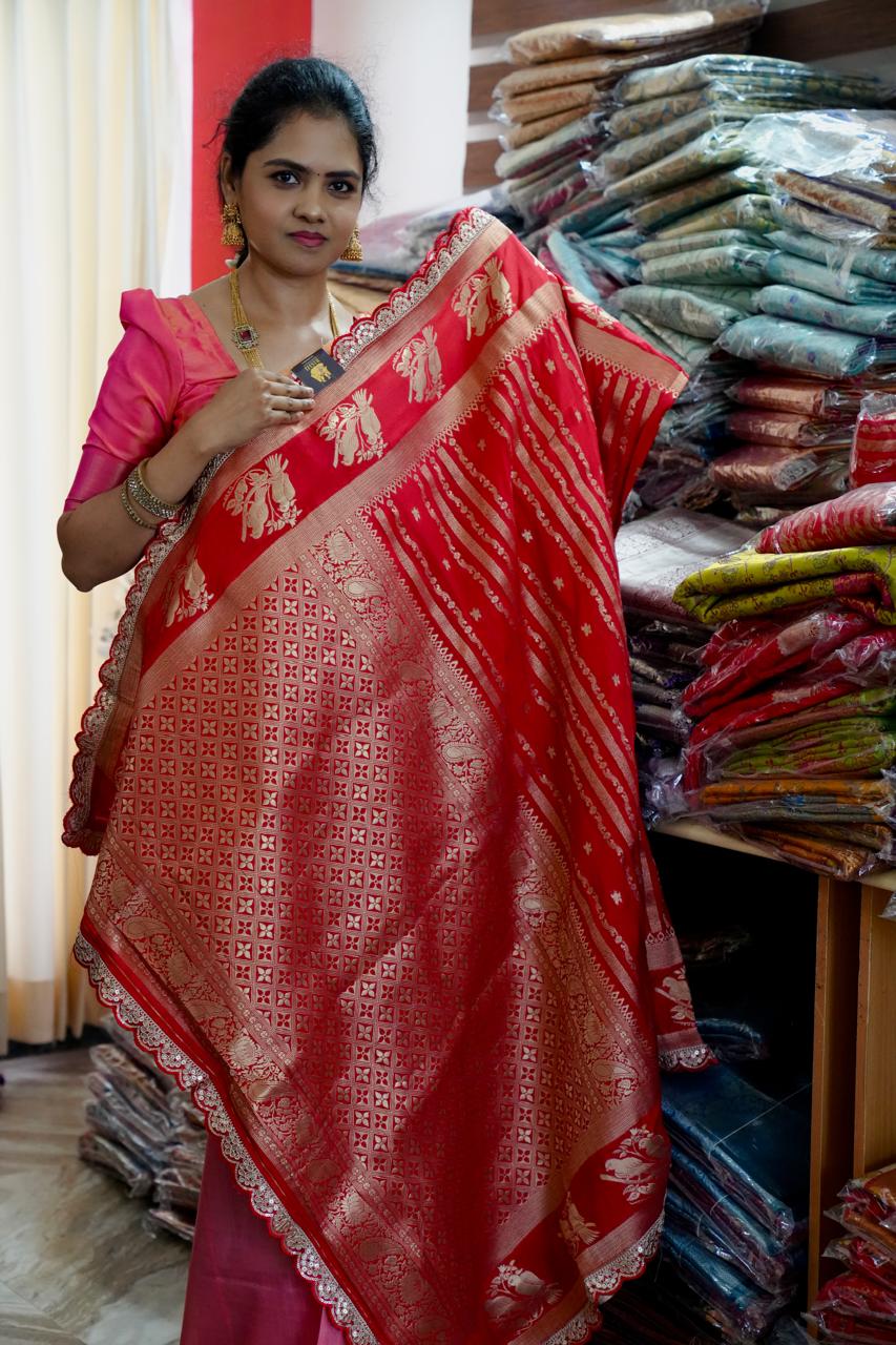 Warm silk saree.🍄prebook