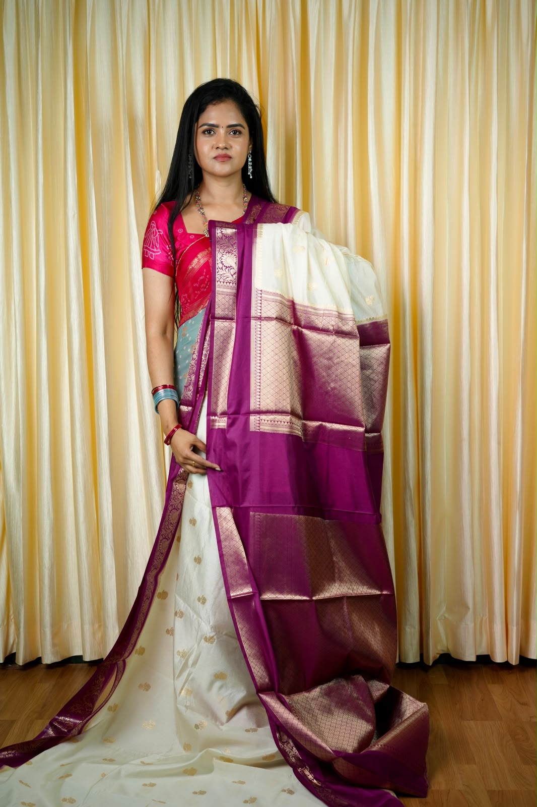 Premium warm silk saree 🥳