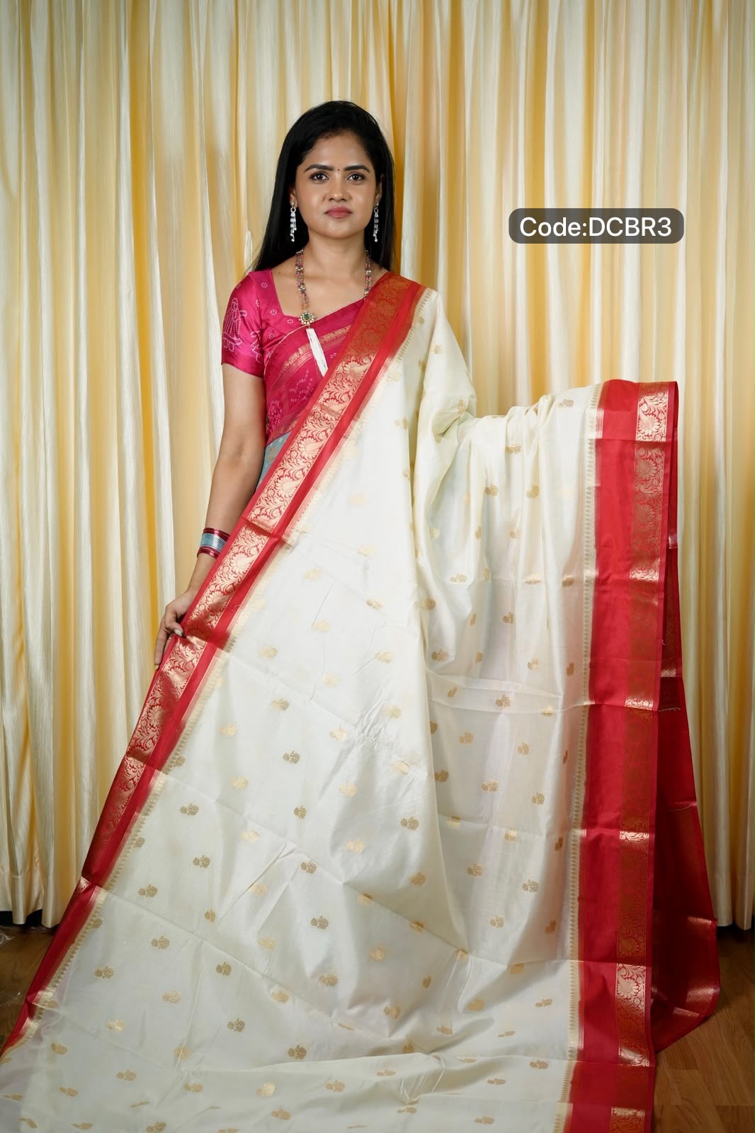 Premium warm silk saree  🥳