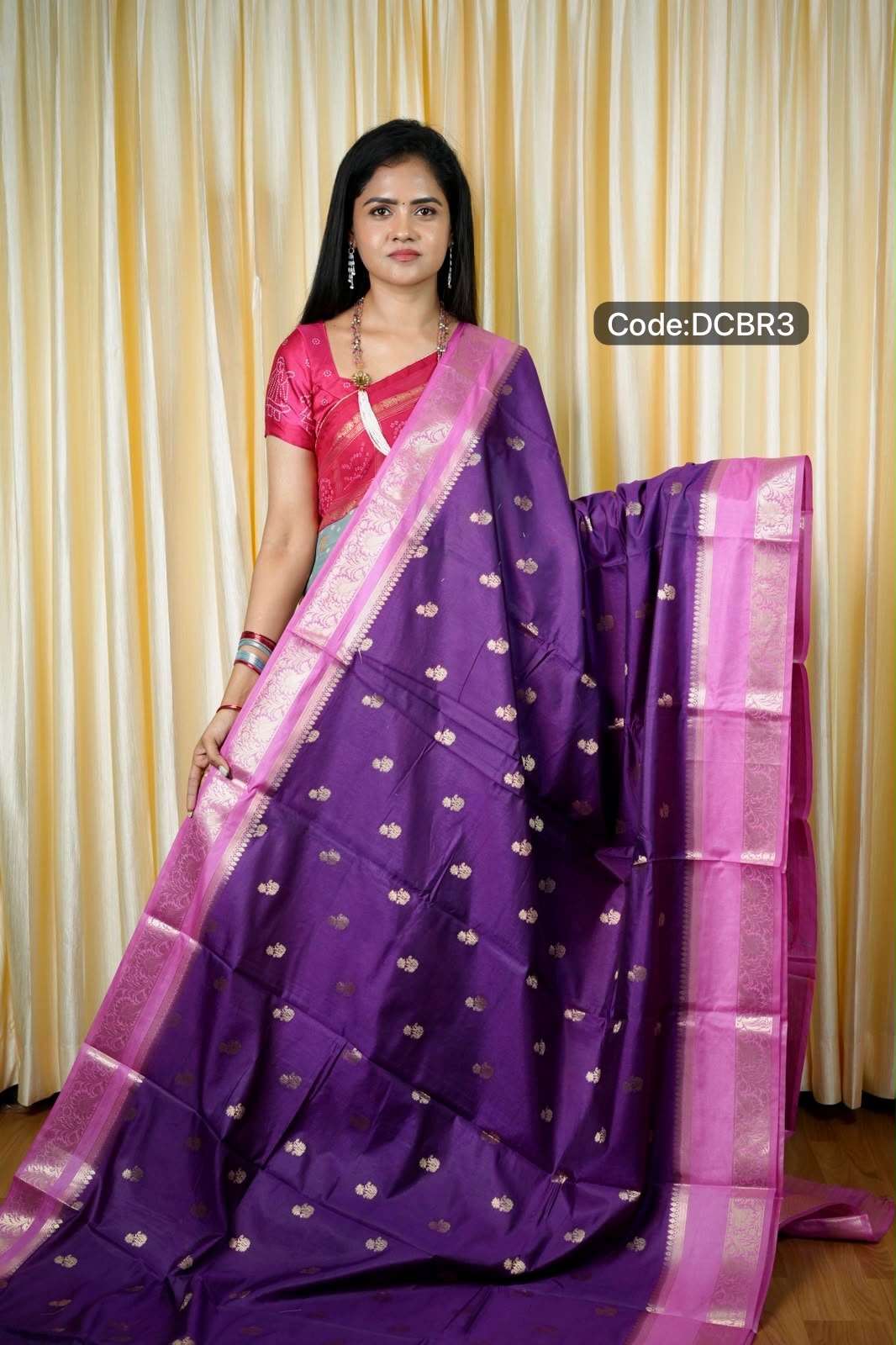 Premium warm silk saree 🥳