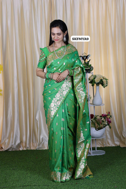 Dual shade semi soft silk saree with trending design 🥳