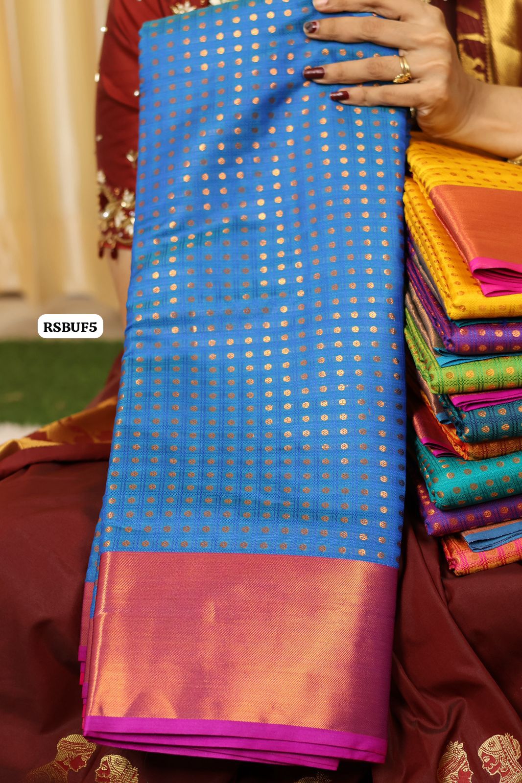 1000buttas with zari buttas 😍Ⓜ️