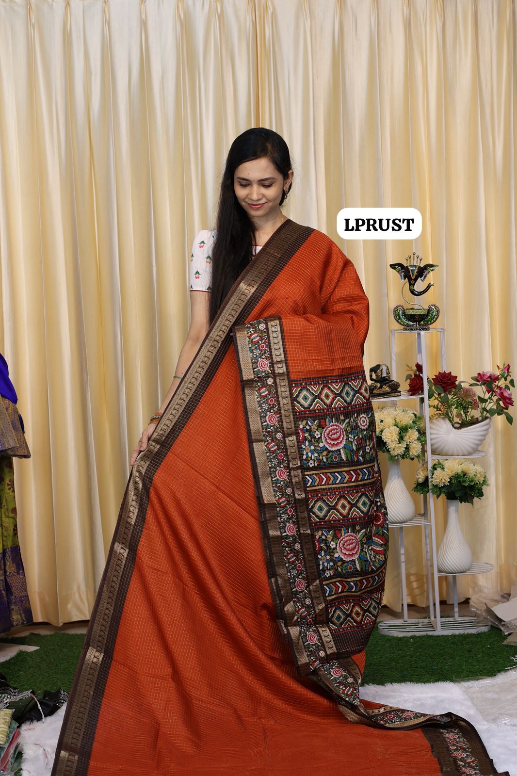 Vairaoosi rust semi silk cotton sarees😍