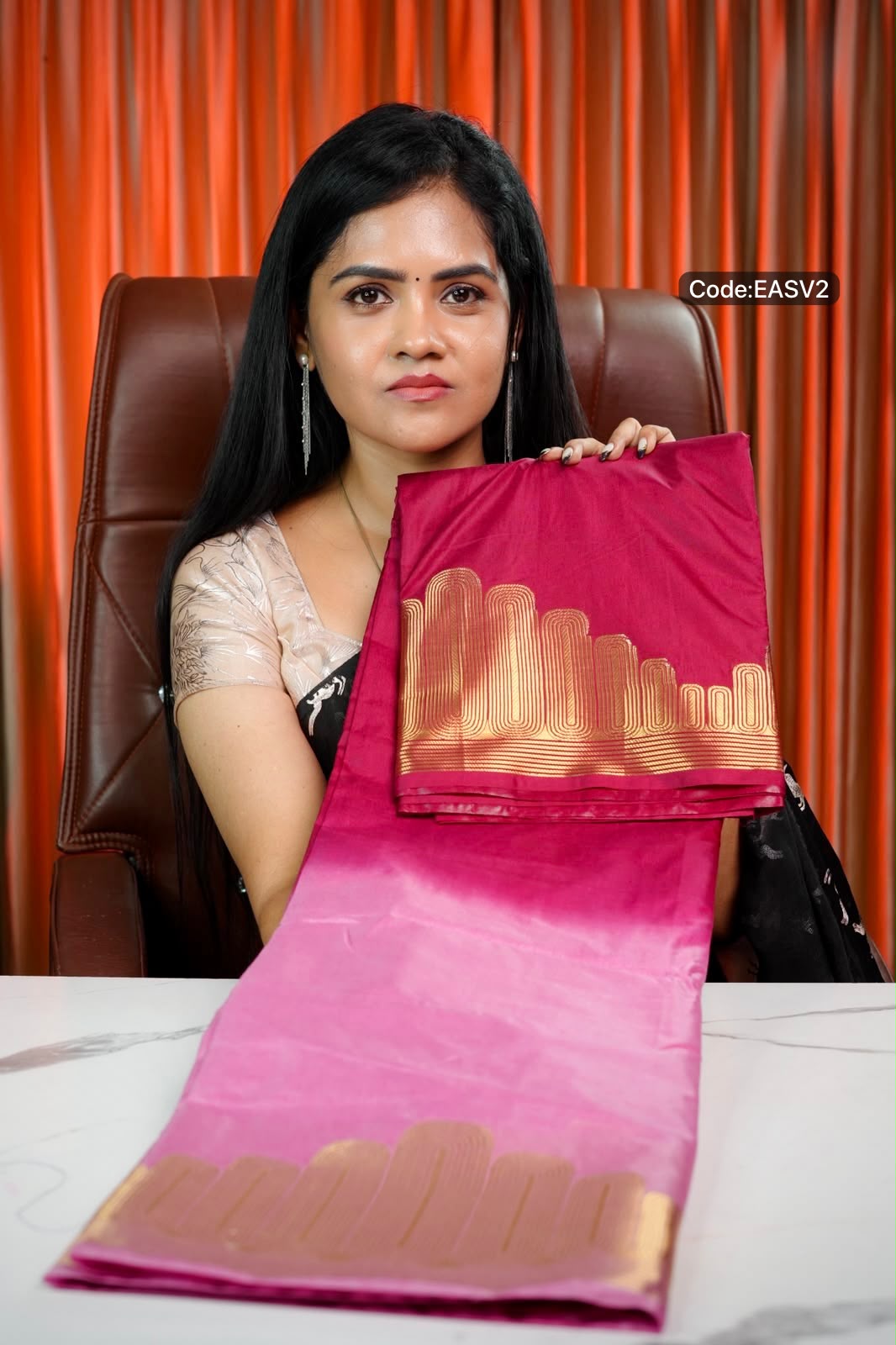 Premium warm silk sarees with contrast colour🥳