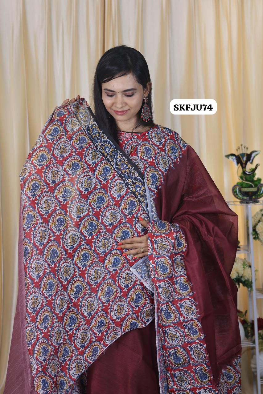 Aadi offer🌹Soft Chanderi cotton With Digital Print & Running Kalamkari Blouse. 
Pallu Stiched With Fumka😍