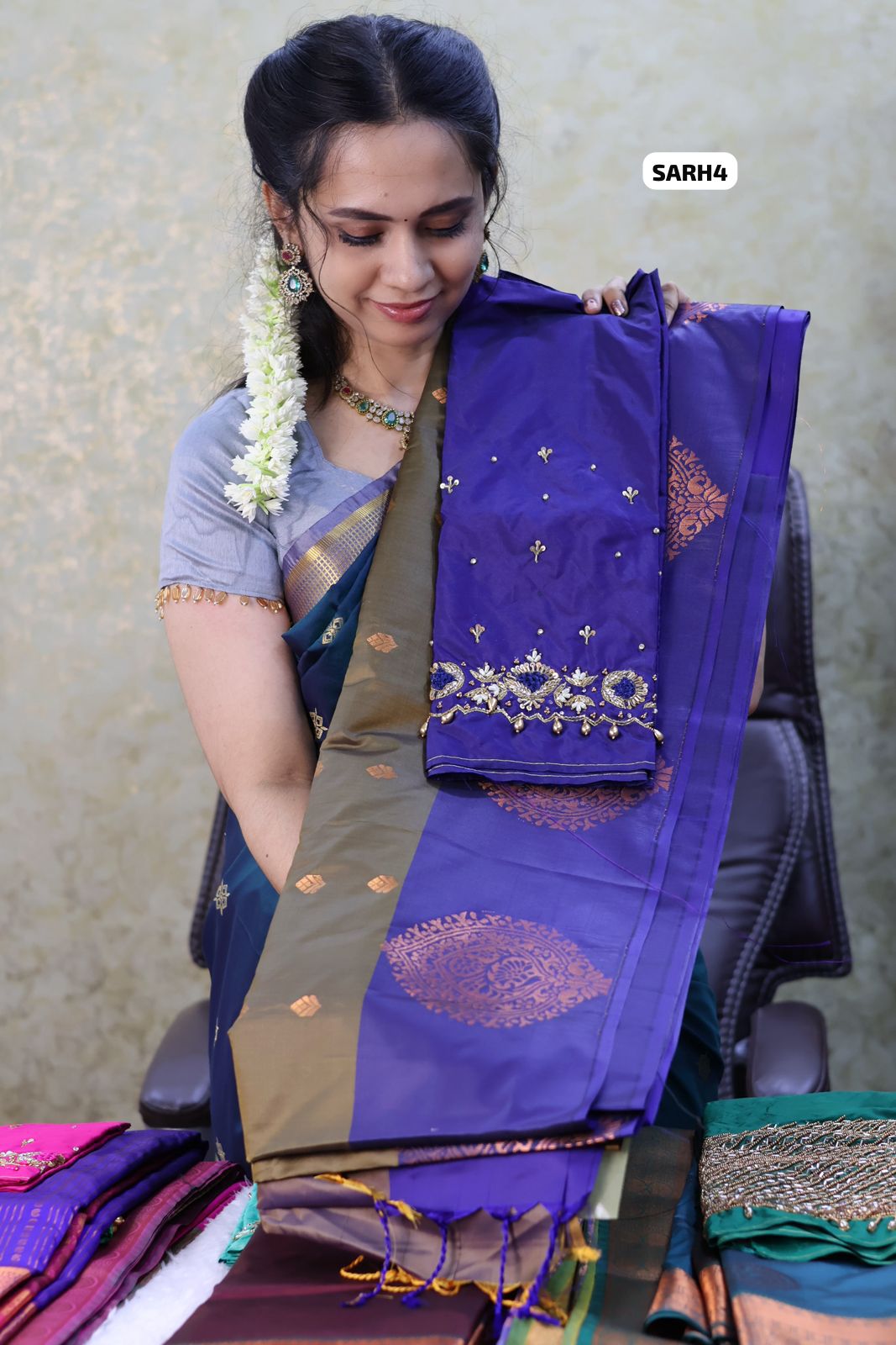 Saree with aari work combo Ⓜ️