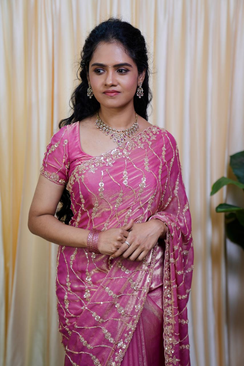 Premium Space silk with Golden heavy Katdhana work🥰⏰Prebook 6-8 days