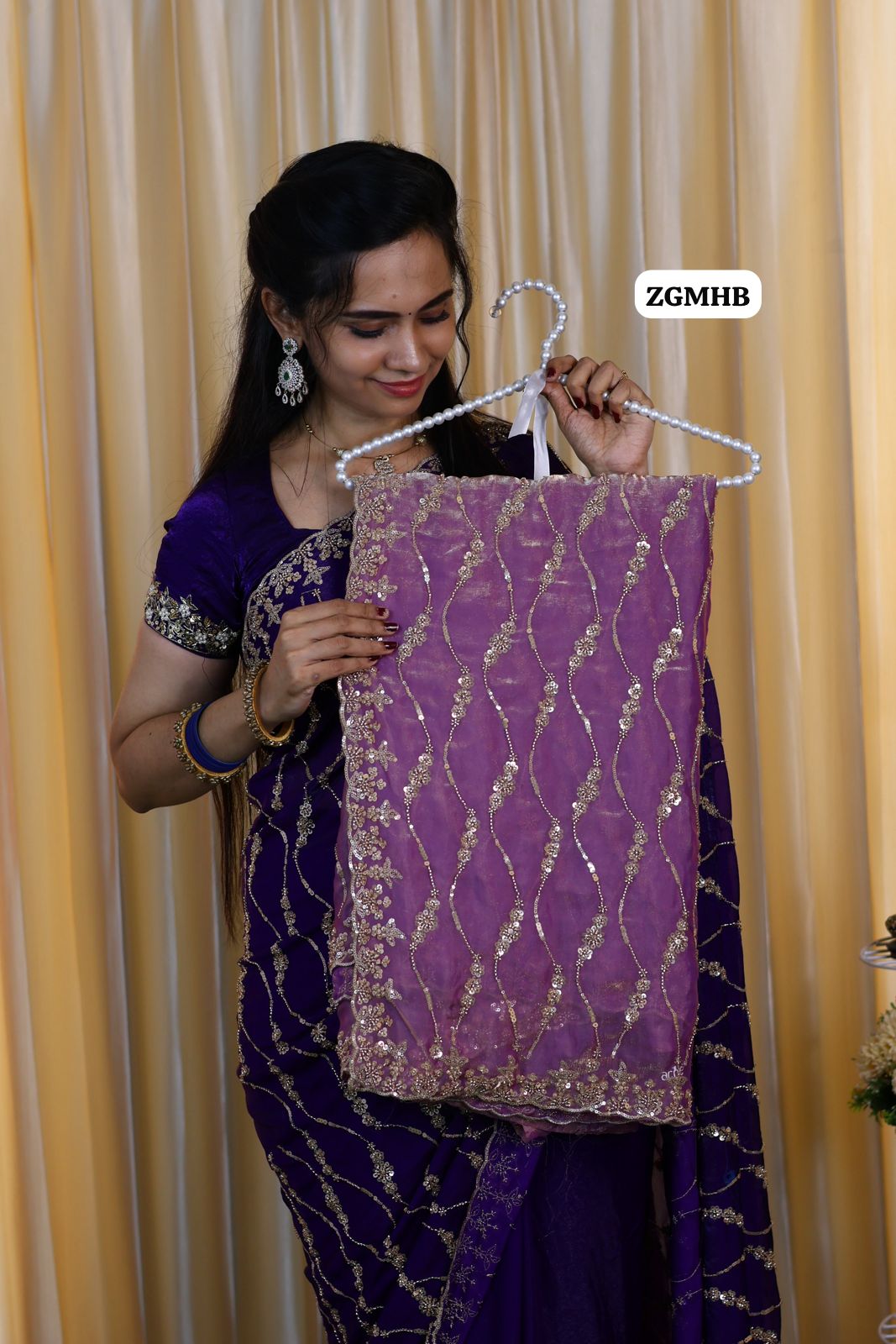 Premium Space silk with Golden heavy Katdhana work 😍🥳