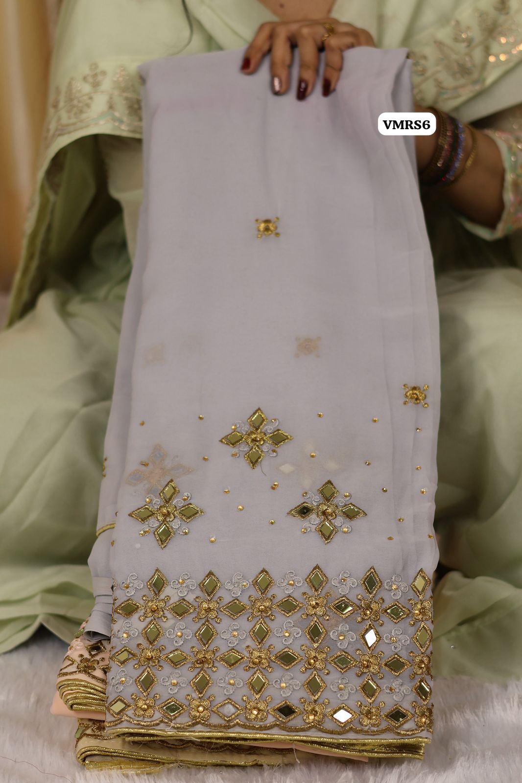 Real mirror work saree with heavy mirror in pallu😍Ⓜ️