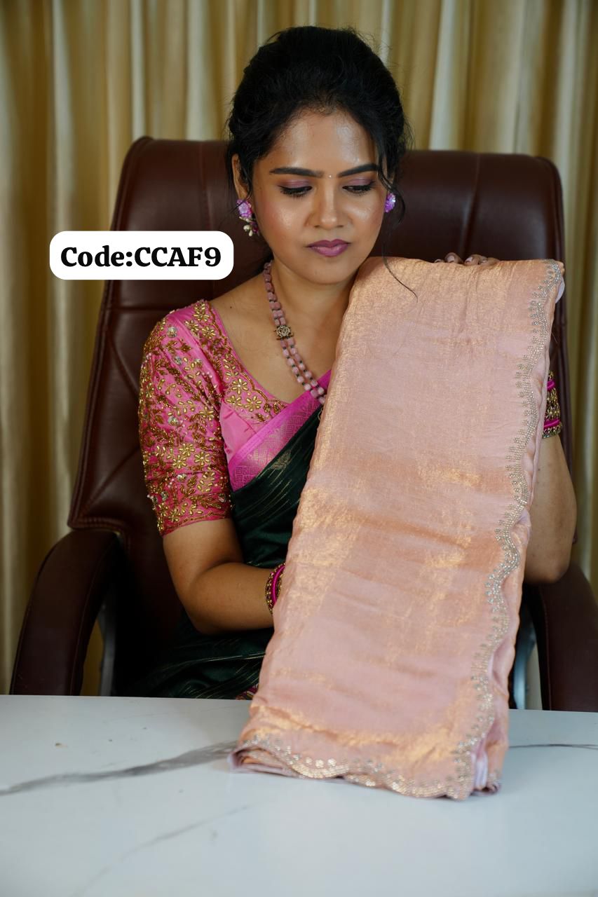 Space silk saree with designer blouse with box🥰😎📚