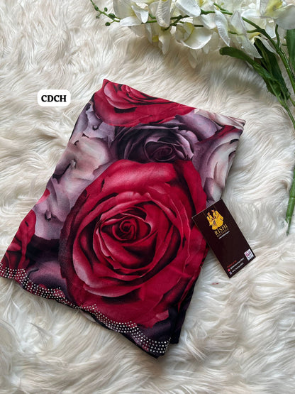 Soft & smooth weightless chiffon with floral print comes with siroski stone work scalloped border and printed blouse🥳✅