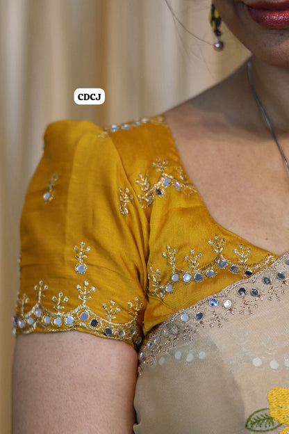 Designer saree with mirror work and embroidery work at unbelievable price😍🥰😎