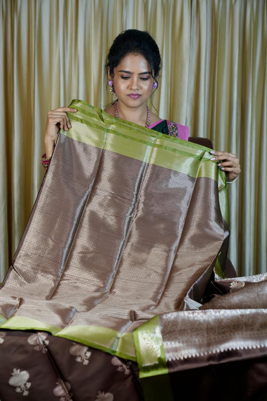 Soft silk sarees🥰😎📚