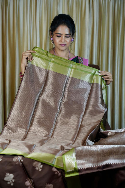 Soft silk sarees🥰😎📚