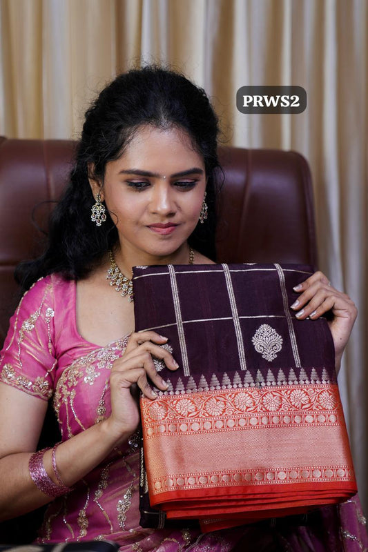 Premium warm silk saree with checked design 🥳
Dispatch time 8-9 working days