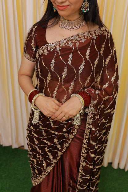 Premium Space silk with Golden heavy Katdhana work🥳