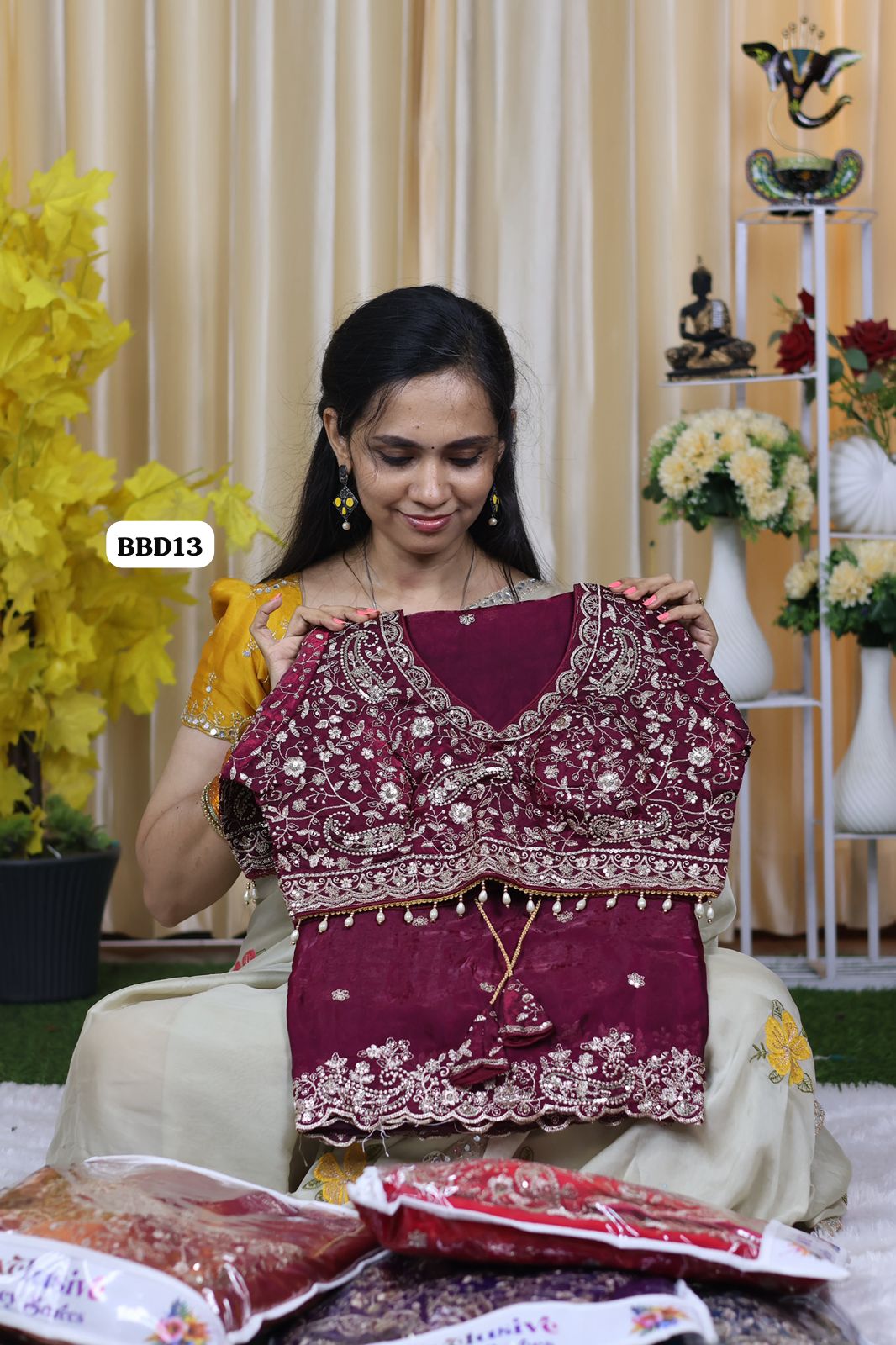 Saree+ stitched blouse Double shade premium space silk saree  Paired with Embrodairy Work Stich Blouse (32-42) alterable 🥳
