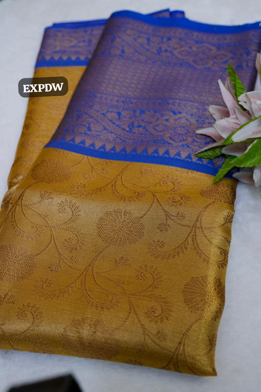 Offer saree 🥰😎🏃🏻‍♀️